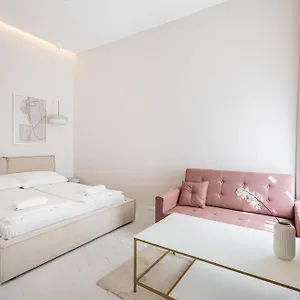 Appartement A13, Budapest