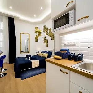 Appartement K4, Budapest