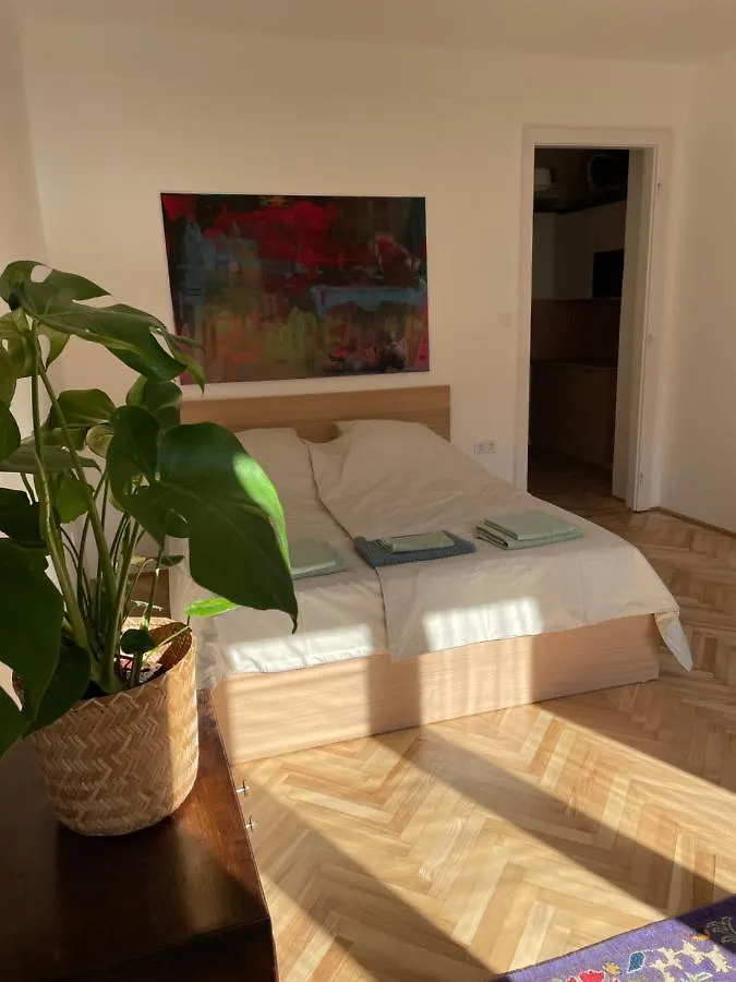 Studio 5 Budapest