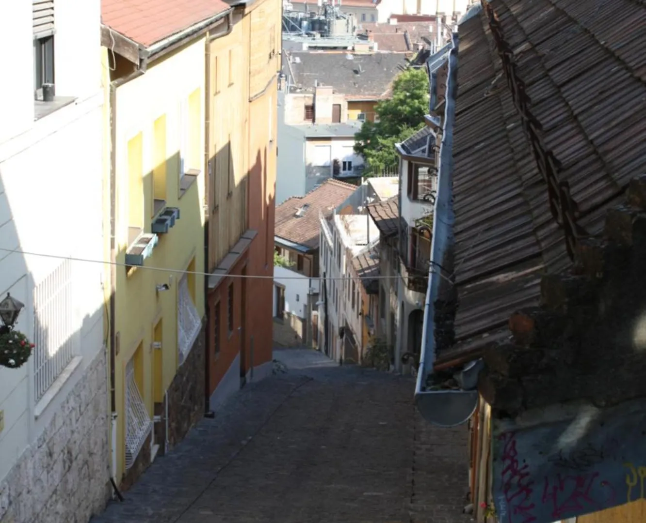 Studio 5 Budapest 0*,